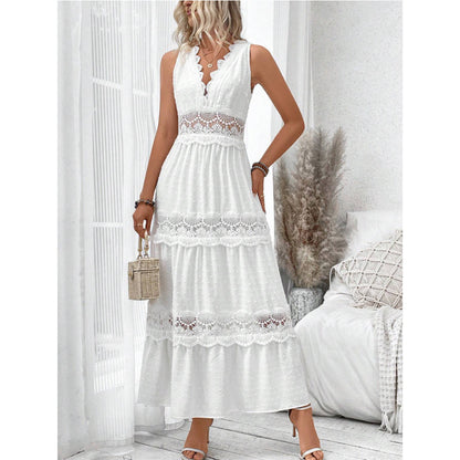 Robe en dentelle à col en V Fiorena Rosa™ Evelina