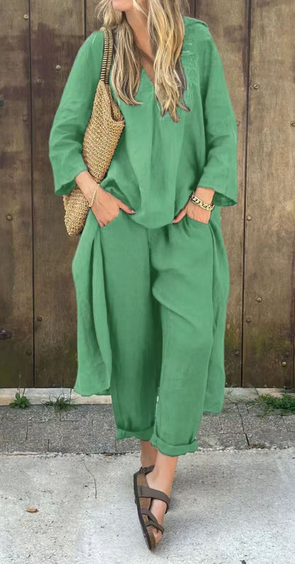 Ensemble deux pièces Fiorena Rosa™ Althea – Haut chic à col en V et pantalon large