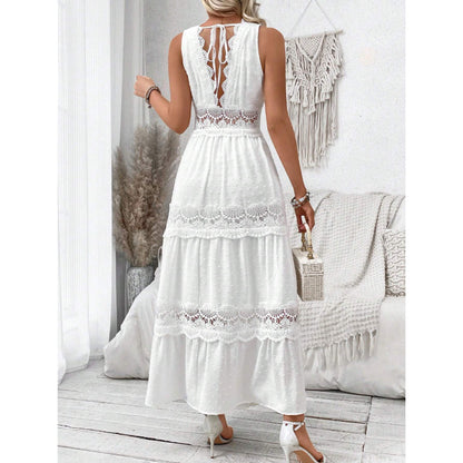 Robe en dentelle à col en V Fiorena Rosa™ Evelina
