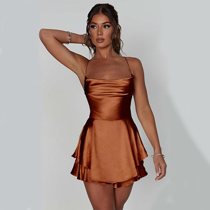 Robe courte à lacets Fiorena Rosa™ Alondra – Allure satinée élégante